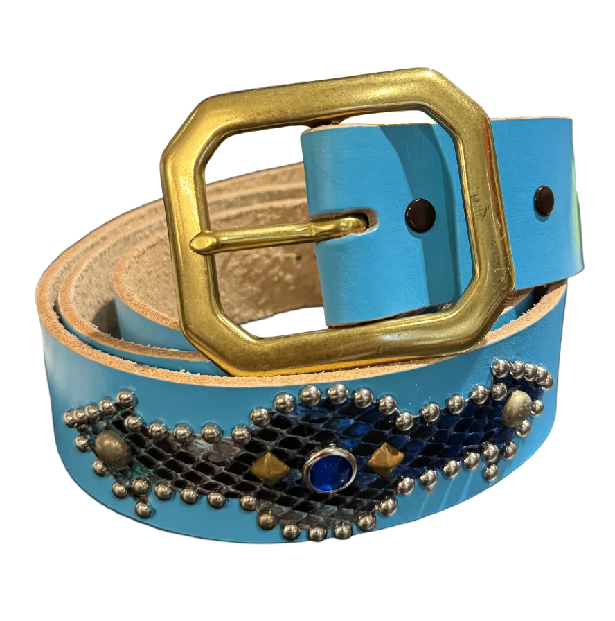 Studded 'Gradient Blue Snakeskin Arrow' Baby Blue Belt